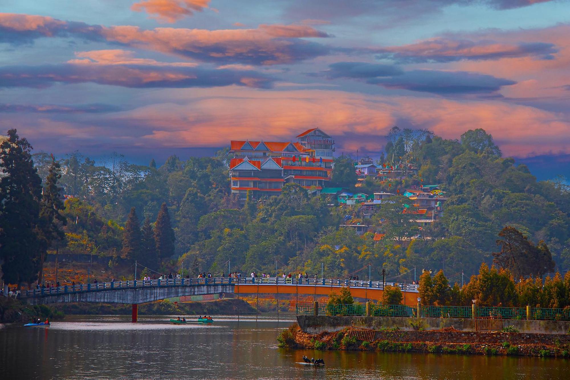 Mount Queens Hill Resort & Spa Mirik Exterior foto