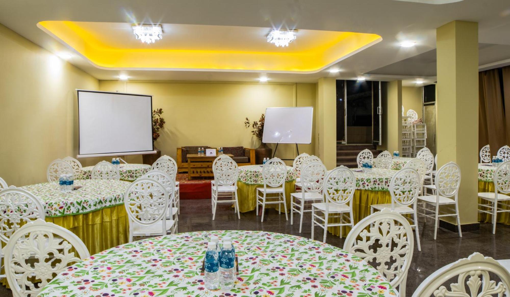 Mount Queens Hill Resort & Spa Mirik Exterior foto
