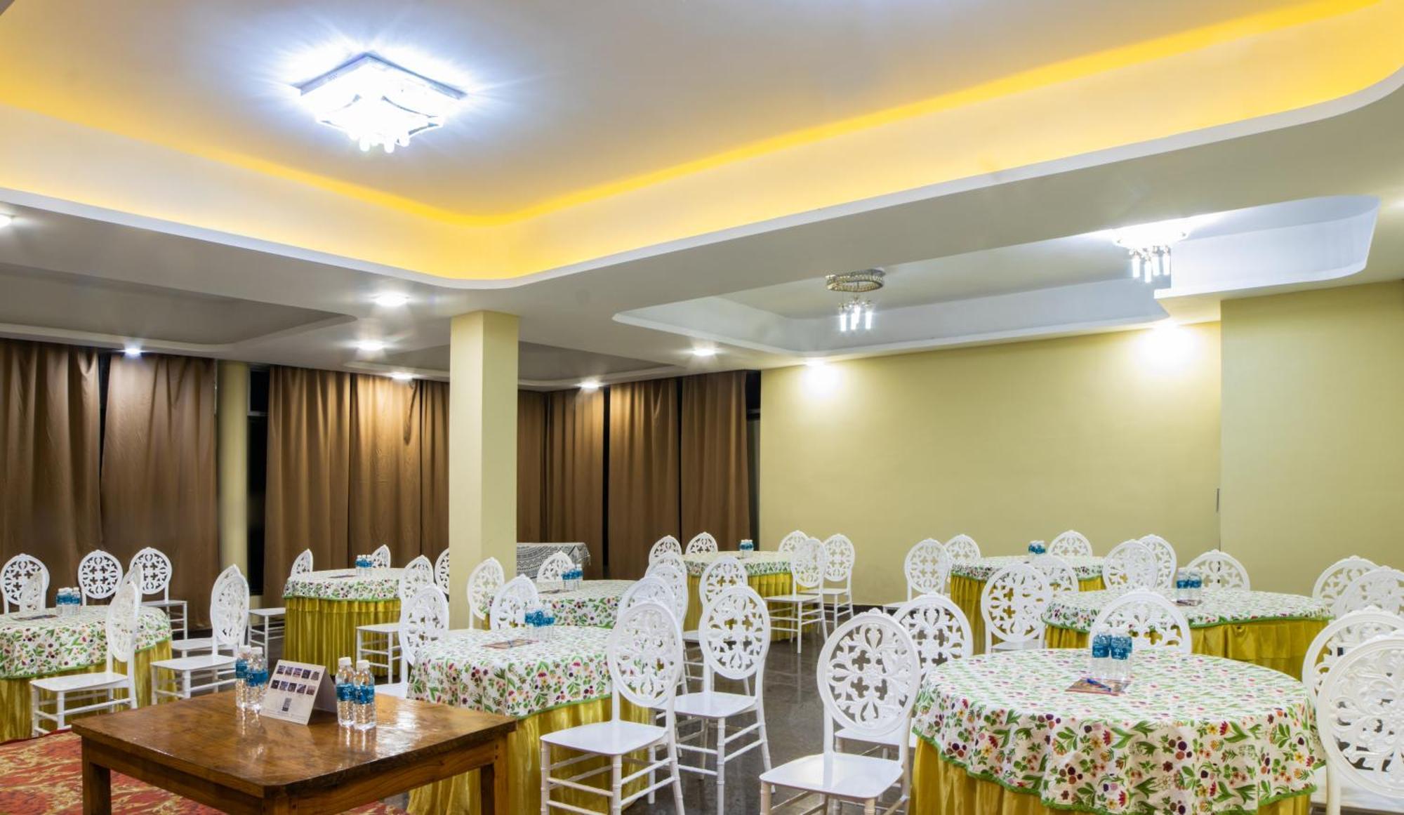 Mount Queens Hill Resort & Spa Mirik Exterior foto